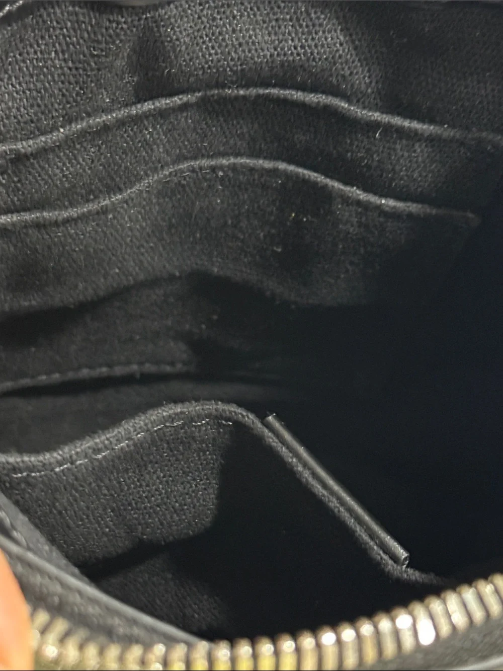 Gucci this black